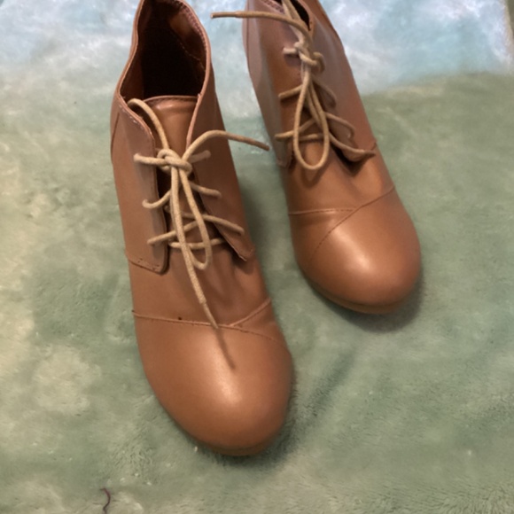 Women’s Dream Pairs Tomson Casual Fashion Lace Up Low Wedge Heel Booties Shoe - Picture 4 of 6